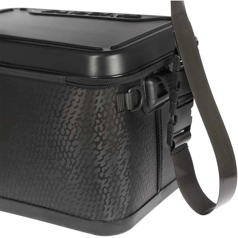 Сумка Favorite Tackle Bakkan BKN.1-20M 20L Black